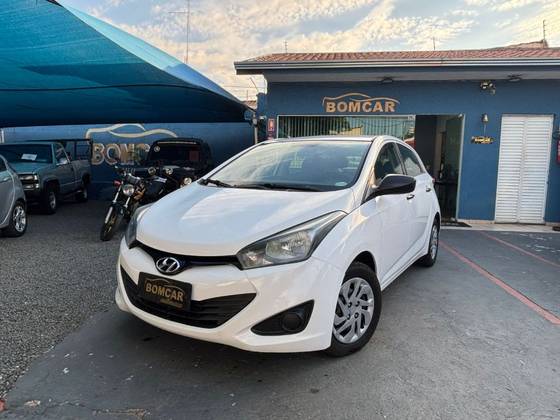 HYUNDAI HB20 1.0 COMFORT PLUS 12V FLEX 4P MANUAL