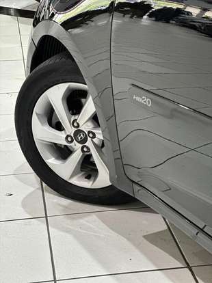 HYUNDAI-HB20-2015