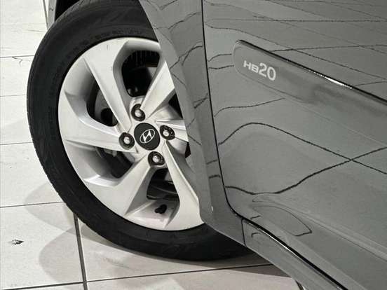 HYUNDAI-HB20-1.0 COMFORT STYLE 12V FLEX 4P MANUAL HYUNDAI-HB20-2015