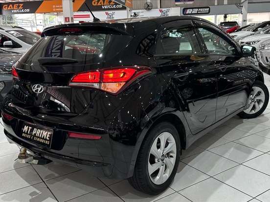 HYUNDAI-HB20-1.0 COMFORT STYLE 12V FLEX 4P MANUAL HYUNDAI-HB20-2015