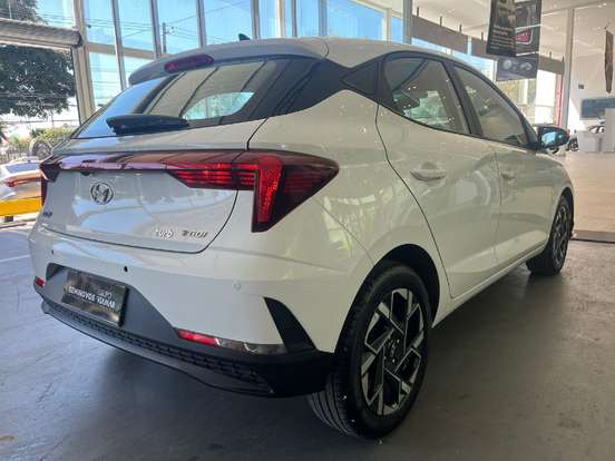 HYUNDAI-HB20-2023