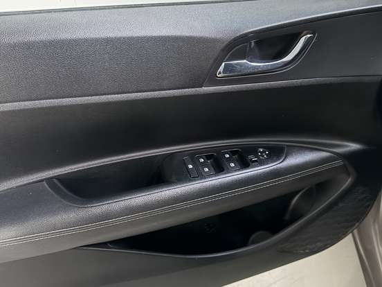 HYUNDAI-HB20-2022