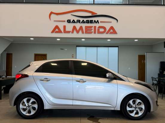 HYUNDAI-HB20-1.6 COMFORT PLUS 16V FLEX 4P MANUAL HYUNDAI-HB20-2015