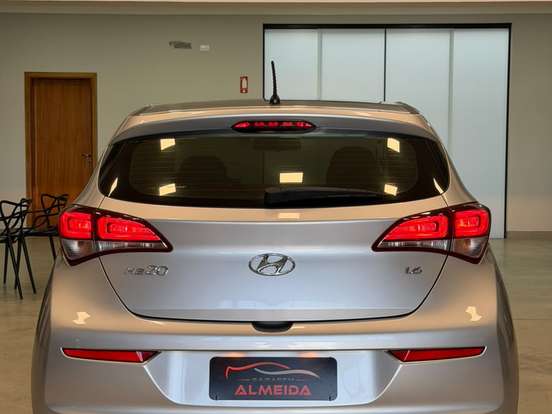 HYUNDAI-HB20-1.6 COMFORT PLUS 16V FLEX 4P MANUAL HYUNDAI-HB20-2015