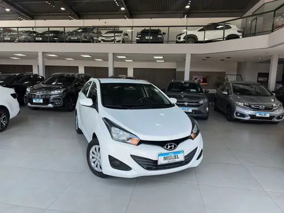 HYUNDAI HB20S 1.0 COMFORT PLUS 12V FLEX 4P MANUAL