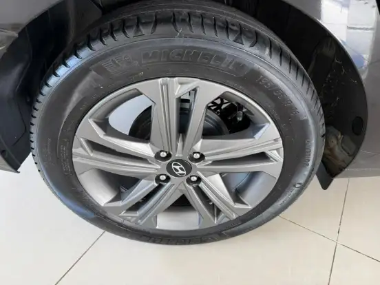 HYUNDAI-HB20S-1.0 TGDI FLEX COMFORT PLUS TECH AUTOMÁTICO HYUNDAI-HB20S-2024