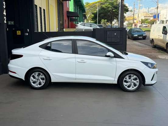 HYUNDAI-HB20S-2023