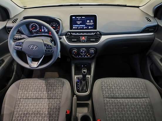 HYUNDAI-HB20S-2025