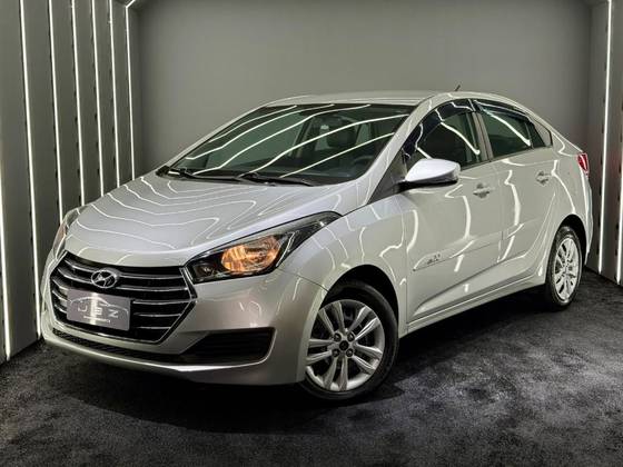 HYUNDAI HB20S 1.6 COMFORT PLUS 16V FLEX 4P AUTOMÁTICO