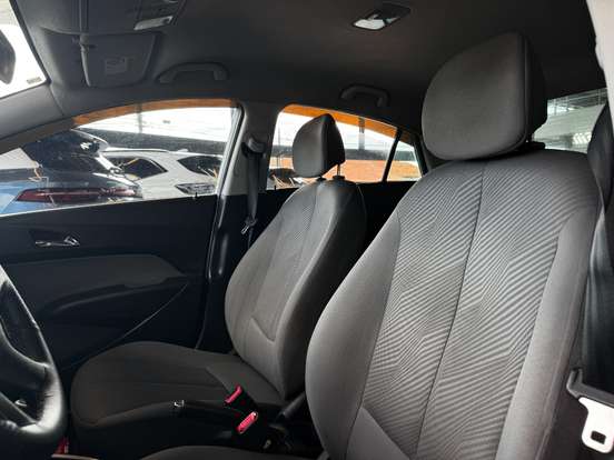 HYUNDAI-HB20S-1.6 COMFORT STYLE 16V FLEX 4P AUTOMÁTICO HYUNDAI-HB20S-2015