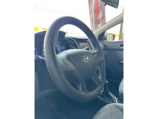 HYUNDAI-HB20S-2017