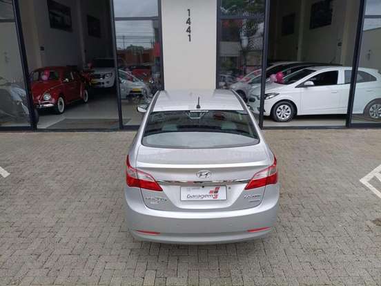 HYUNDAI-HB20S-2015