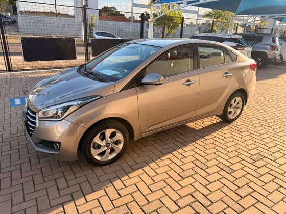 HYUNDAI HB20S 1.6 PREMIUM 16V FLEX 4P AUTOMÁTICO