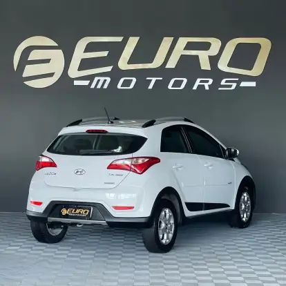 HYUNDAI-HB20X-1.6 16V STYLE FLEX 4P AUTOMÁTICO HYUNDAI-HB20X-2015