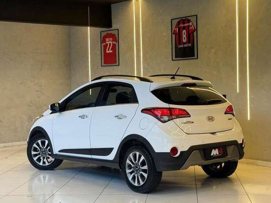 HYUNDAI-HB20X-2016