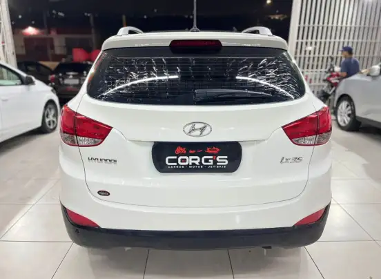 HYUNDAI-IX35-2.0 MPFI GLS 4X2 16V GASOLINA 4P AUTOMÁTICO HYUNDAI-IX35-2011