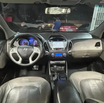 HYUNDAI-IX35-2.0 MPFI GLS 4X2 16V GASOLINA 4P AUTOMÁTICO HYUNDAI-IX35-2011