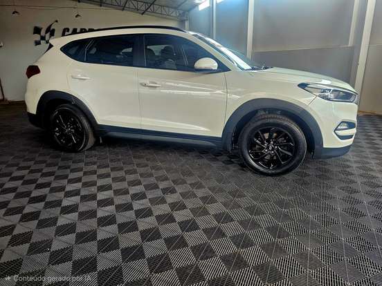 HYUNDAI-TUCSON-2021