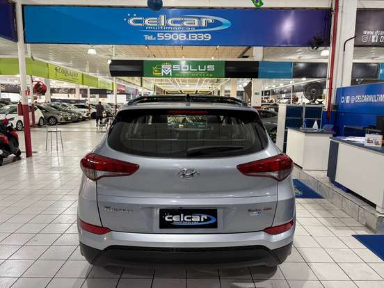 HYUNDAI-TUCSON-2021