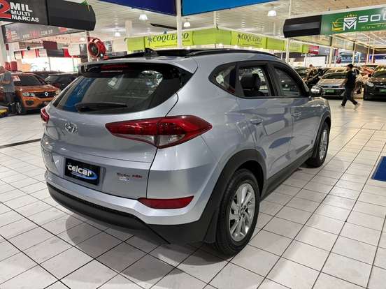 HYUNDAI-TUCSON-2021