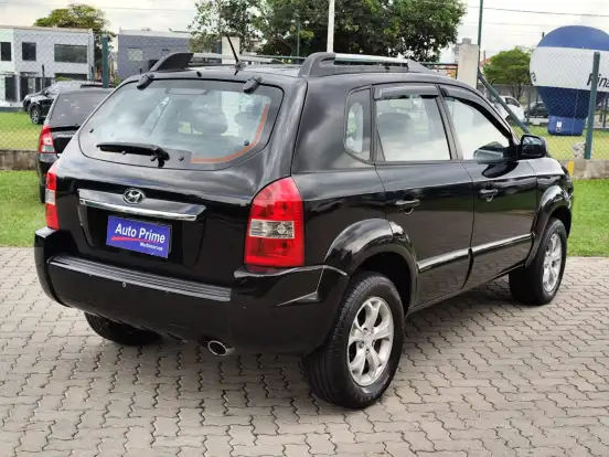 HYUNDAI-TUCSON-2012