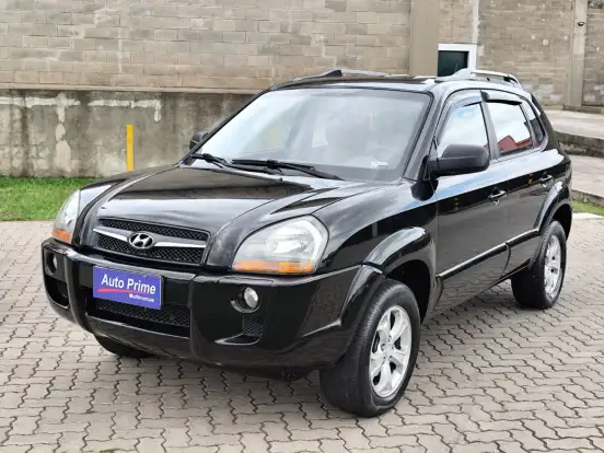 HYUNDAI-TUCSON-2012