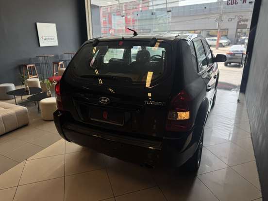 HYUNDAI-TUCSON-2.0 GL 2WD 16V GASOLINA 4P MANUAL HYUNDAI-TUCSON-2010