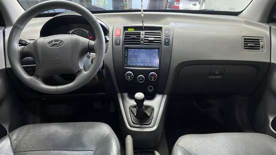 HYUNDAI-TUCSON-2008