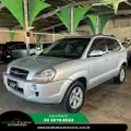 HYUNDAI TUCSON 2.0 MPFI GLS 16V 143CV 2WD FLEX 4P AUTOMÁTICO HYUNDAI TUCSON 2.0 MPFI GLS 16V 143CV 2WD FLEX 4P AUTOMÁTICO