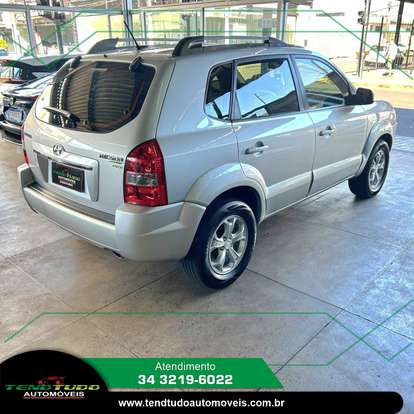 HYUNDAI-TUCSON-2.0 MPFI GLS 16V 143CV 2WD FLEX 4P AUTOMÁTICO HYUNDAI-TUCSON-2015