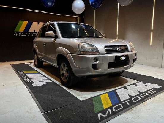 HYUNDAI-TUCSON-2.0 MPFI GLS 16V 143CV 2WD GASOLINA 4P AUTOMÁTICO HYUNDAI-TUCSON-2009