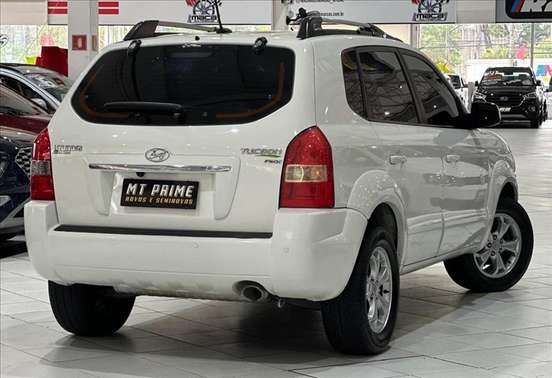 HYUNDAI-TUCSON-2.0 MPFI GLS TOP 16V 143CV 2WD FLEX 4P AUTOMÁTICO HYUNDAI-TUCSON-2015