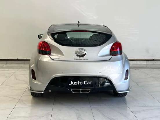 HYUNDAI-VELOSTER-2011