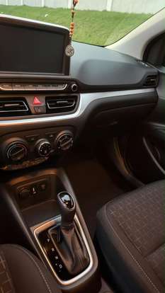HYUNDAI-HB20-2023