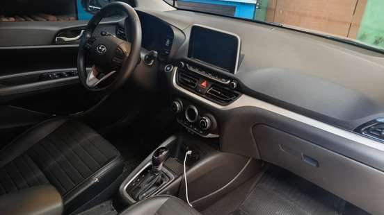 HYUNDAI-HB20-2023