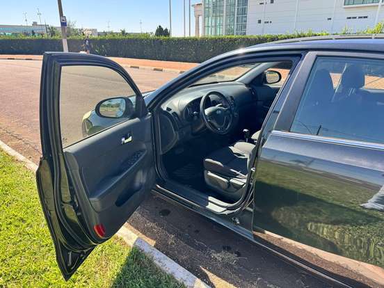 HYUNDAI-I30-2009