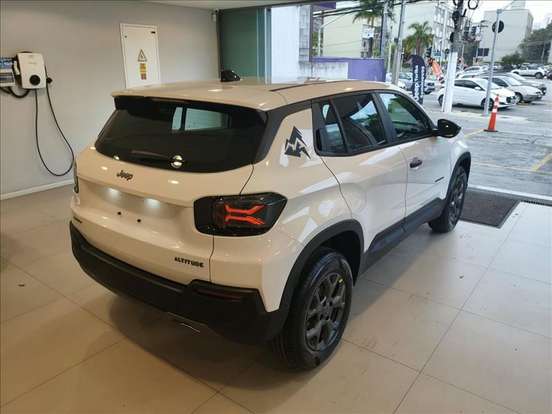 JEEP-AVENGER-2026