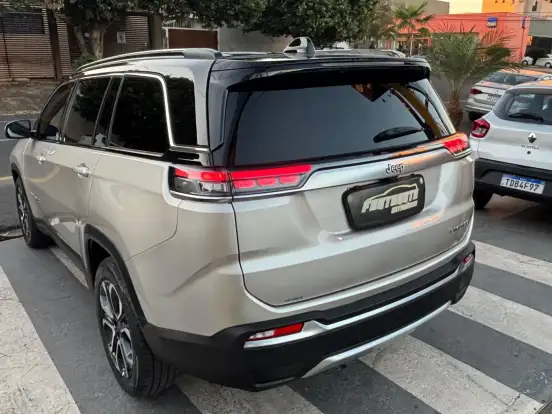 JEEP-COMMANDER-1.3 T270 TURBO FLEX LIMITED AT6 JEEP-COMMANDER-2023