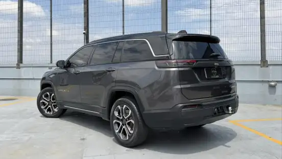 JEEP-COMMANDER-2022