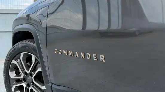 JEEP-COMMANDER-2022
