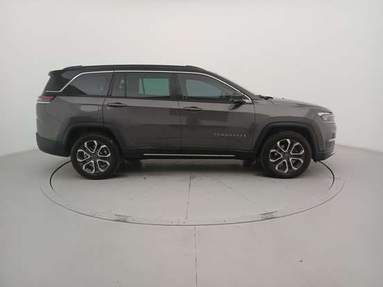 JEEP-COMMANDER-1.3 T270 TURBO FLEX LIMITED AT6 JEEP-COMMANDER-2024
