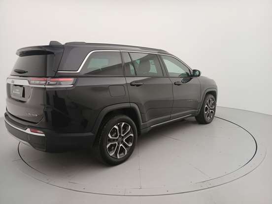 JEEP-COMMANDER-2024