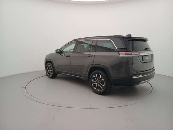 JEEP-COMMANDER-2024