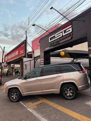 JEEP-COMMANDER-2022