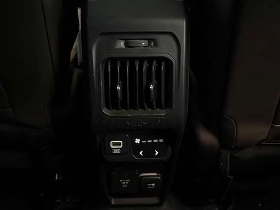 JEEP-COMMANDER-1.3 T270 TURBO FLEX LIMITED AT6 JEEP-COMMANDER-2022