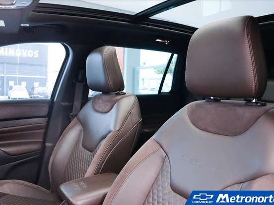 JEEP-COMMANDER-1.3 T270 TURBO FLEX LIMITED AT6 JEEP-COMMANDER-2023