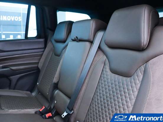 JEEP-COMMANDER-1.3 T270 TURBO FLEX LIMITED AT6 JEEP-COMMANDER-2023