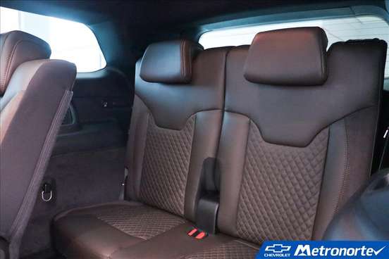 JEEP-COMMANDER-2023