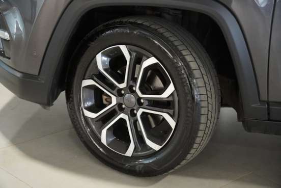 JEEP-COMMANDER-1.3 T270 TURBO FLEX LIMITED AT6 JEEP-COMMANDER-2025