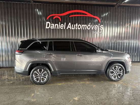 JEEP-COMMANDER-2022